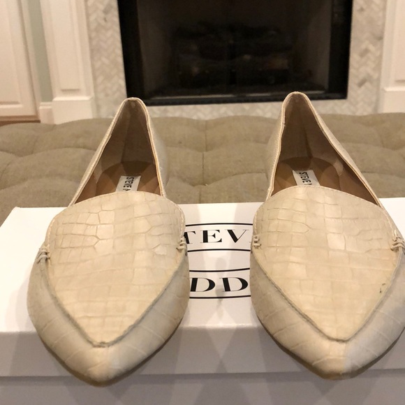steve madden feather loafer flat